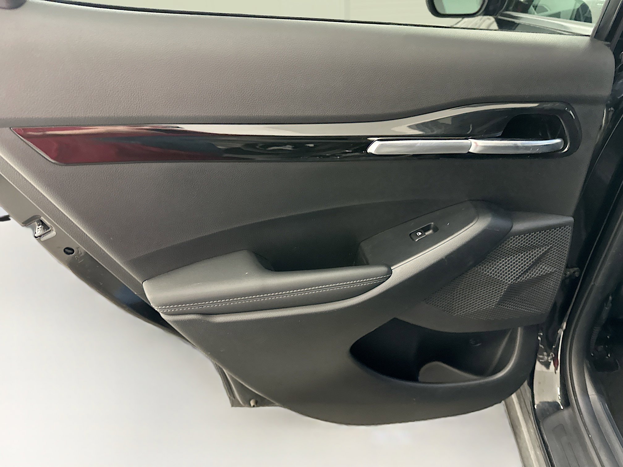 Used 2024 Kia Seltos EX image 28