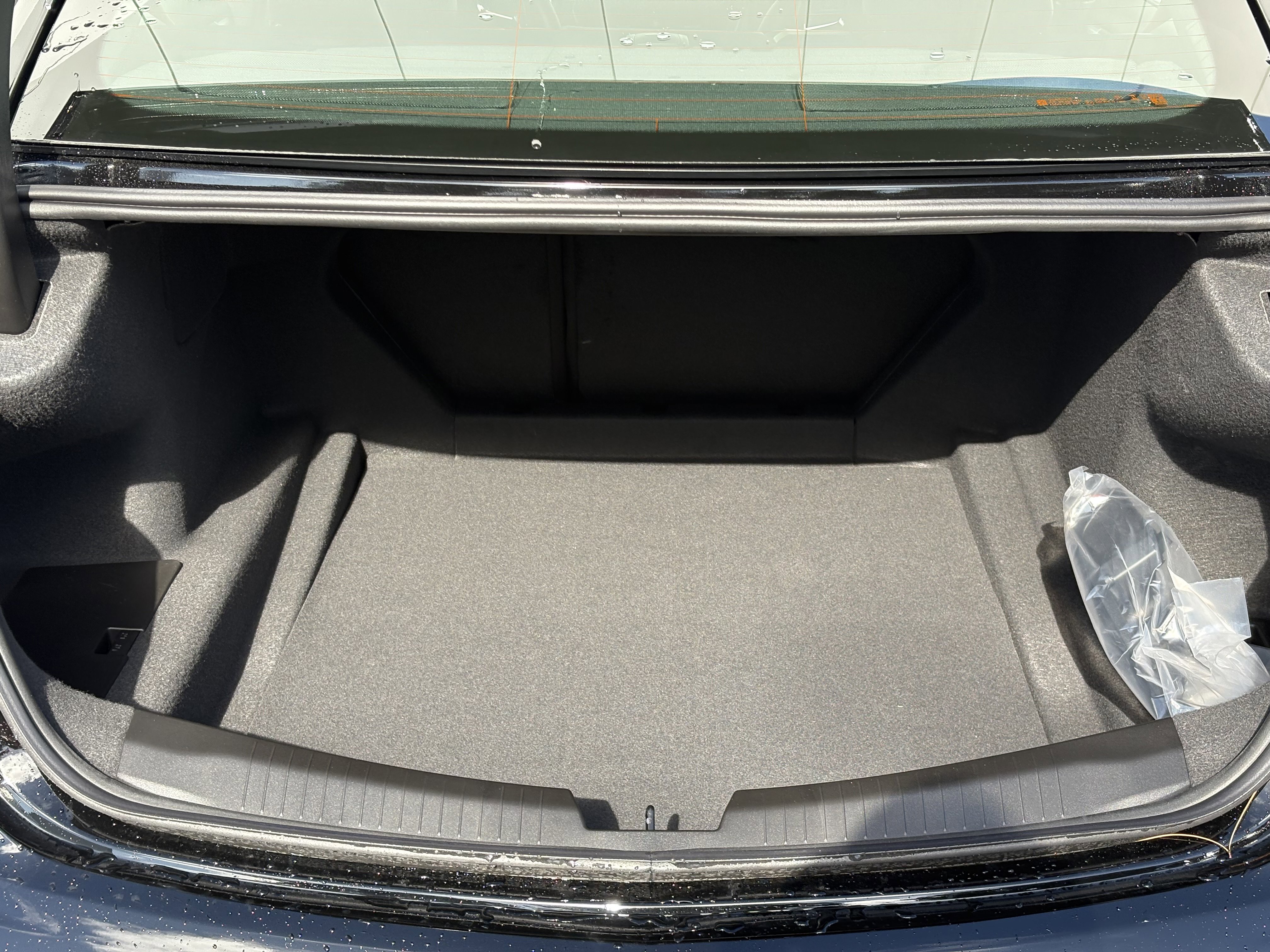 New 2026 Cadillac CT5 V Blackwing w/ Carbon Fiber 2 Package image 9