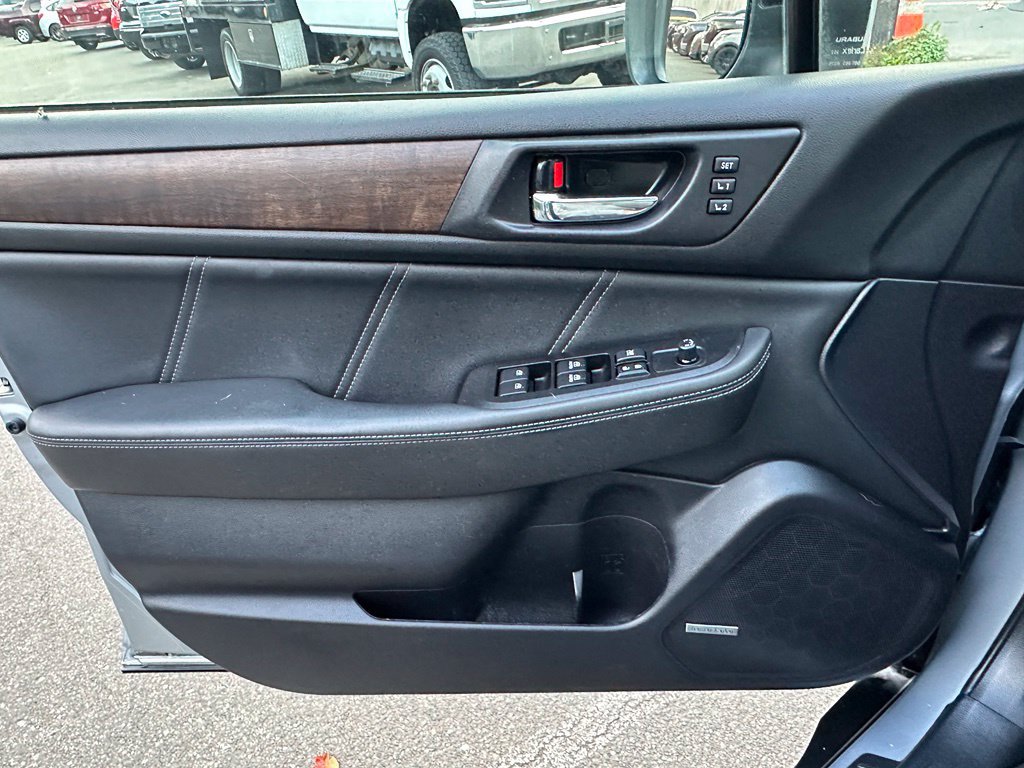 Used 2019 Subaru Outback 2.5i Limited AWD/4WD image 14