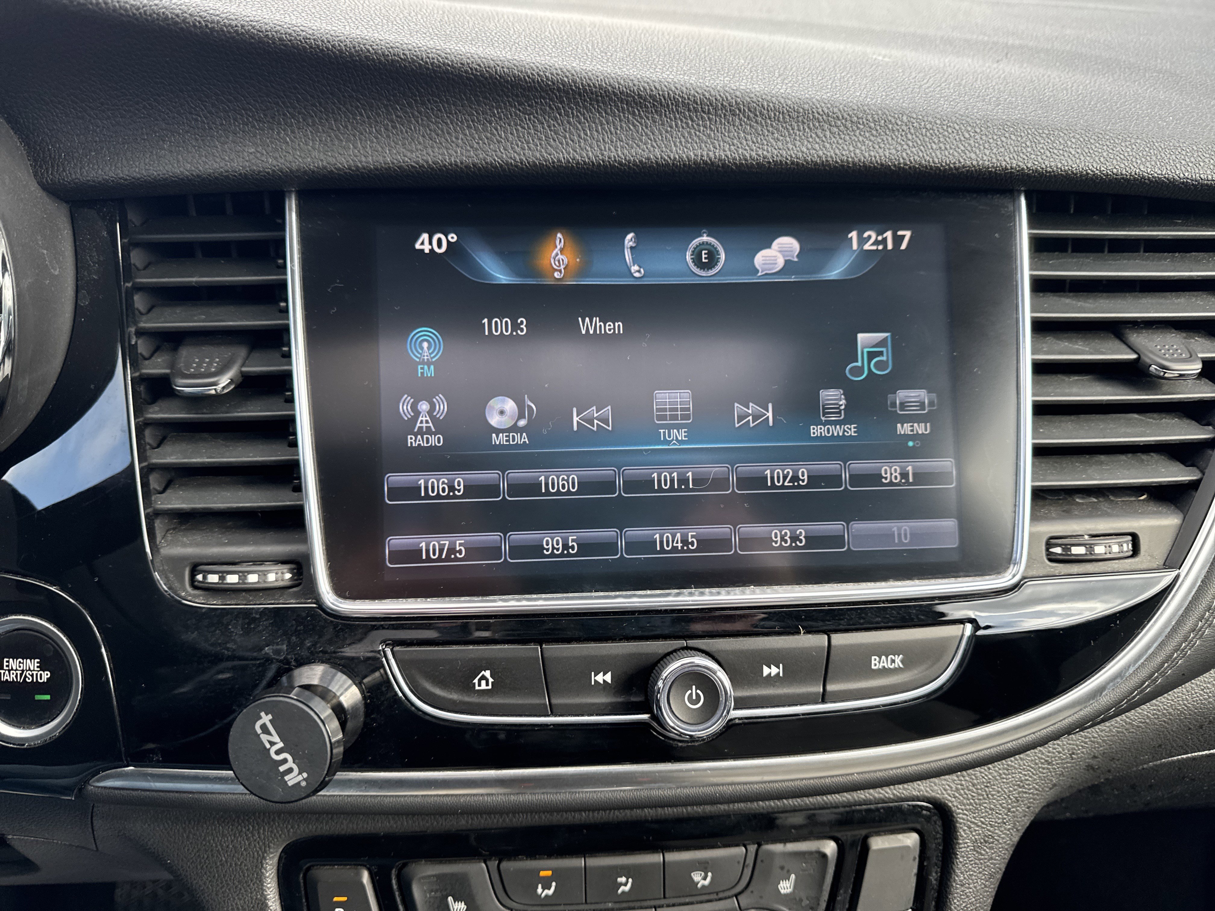 Used 2019 Buick Encore Essence w/ Safety Package II image 17