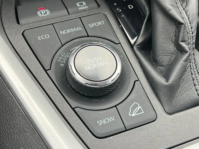 Used 2022 Toyota RAV4 Limited AWD/4WD image 34