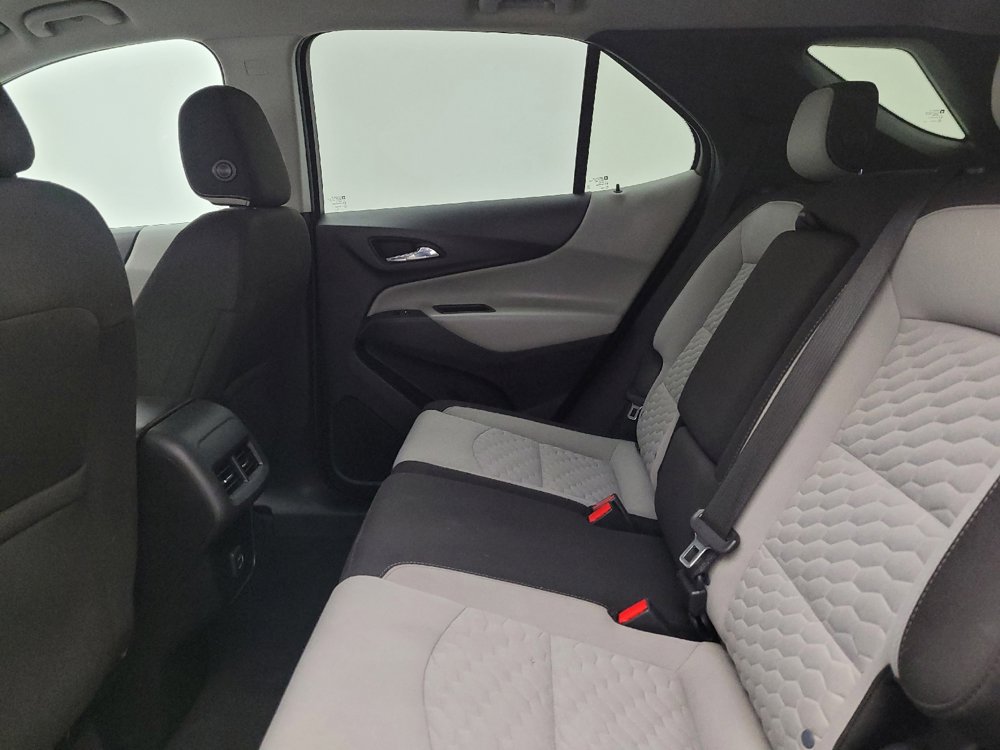 Used 2020 Chevrolet Equinox LT image 18