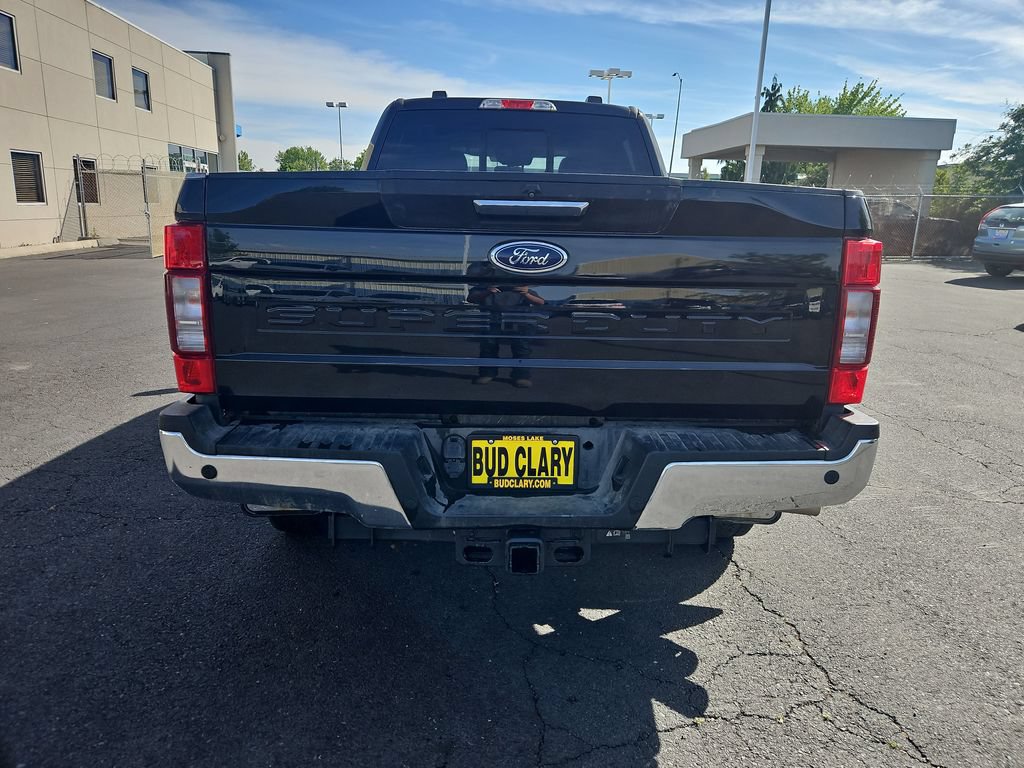 Used 2022 Ford F350 XLT w/ XLT Premium Package AWD/4WD image 4