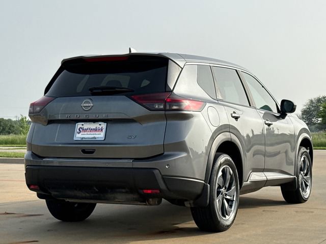 Used 2024 Nissan Rogue SV FWD image 8