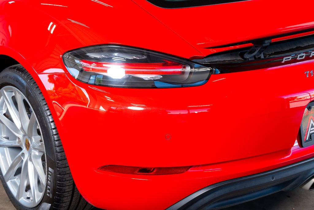 Used 2019 Porsche 718 Cayman RWD image 17