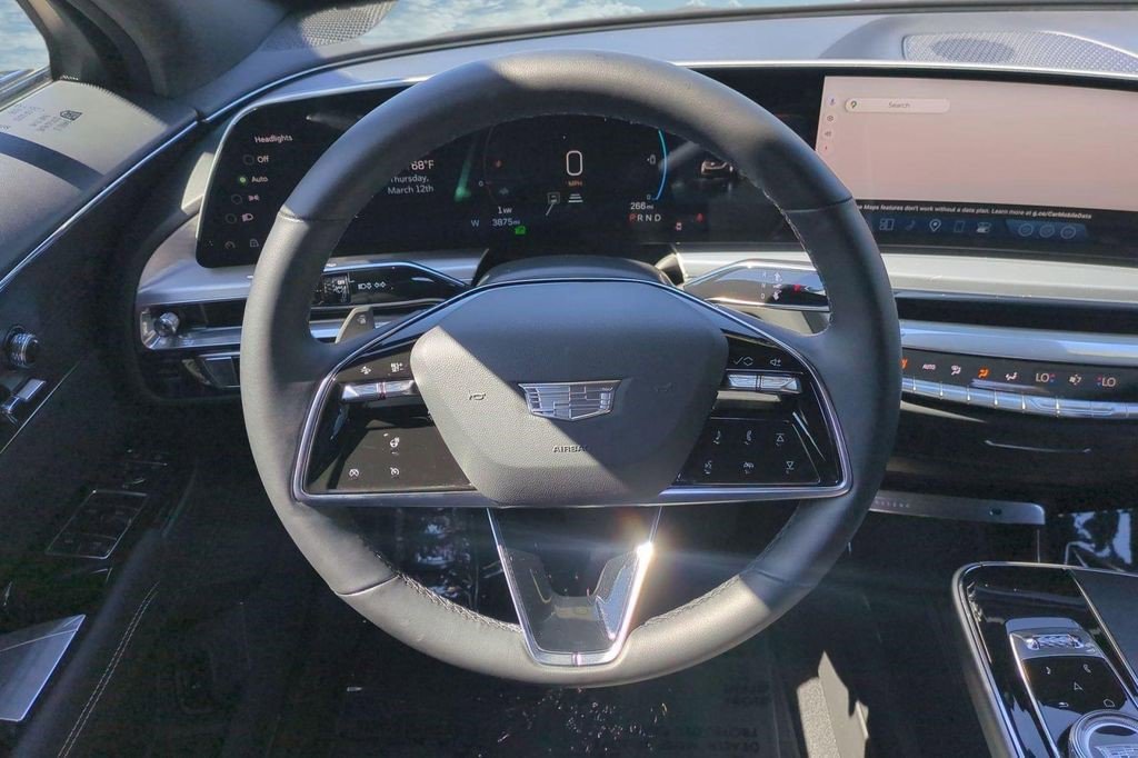 Certified 2024 Cadillac Lyriq Luxury image 28