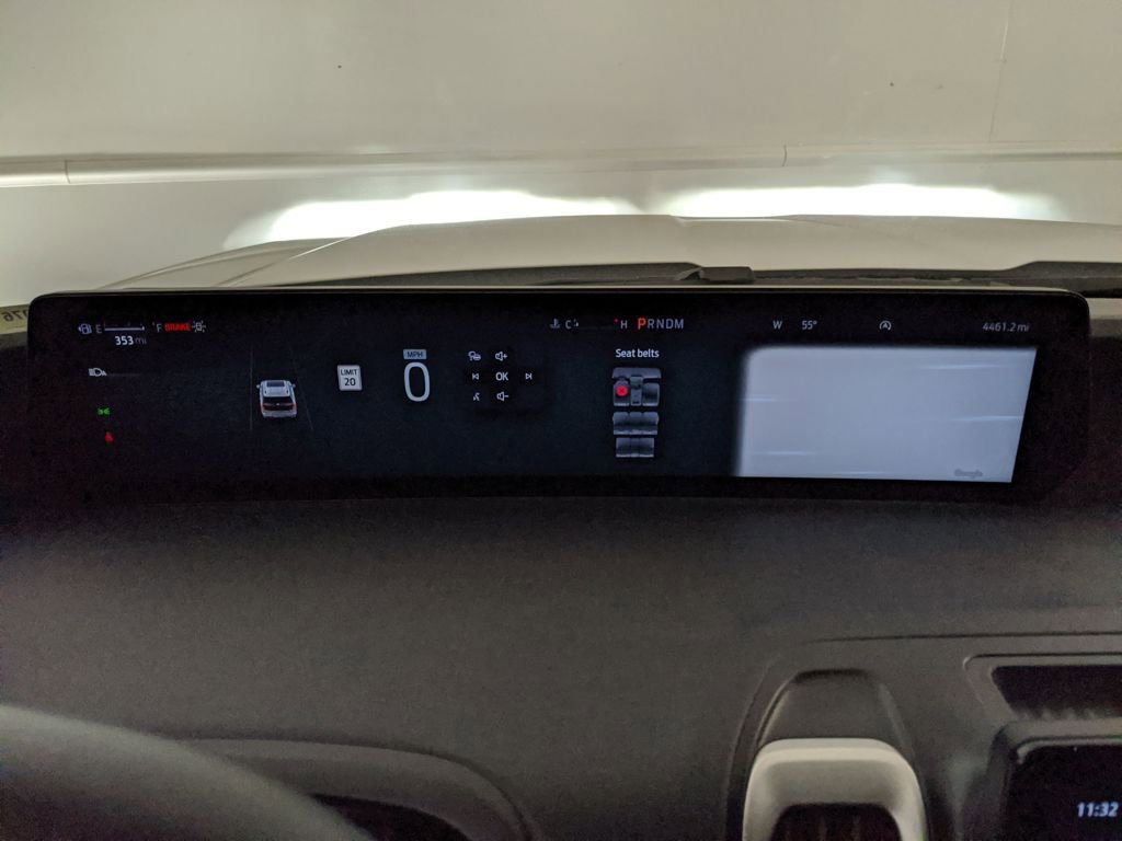 New 2025 Ford Expedition Active image 17