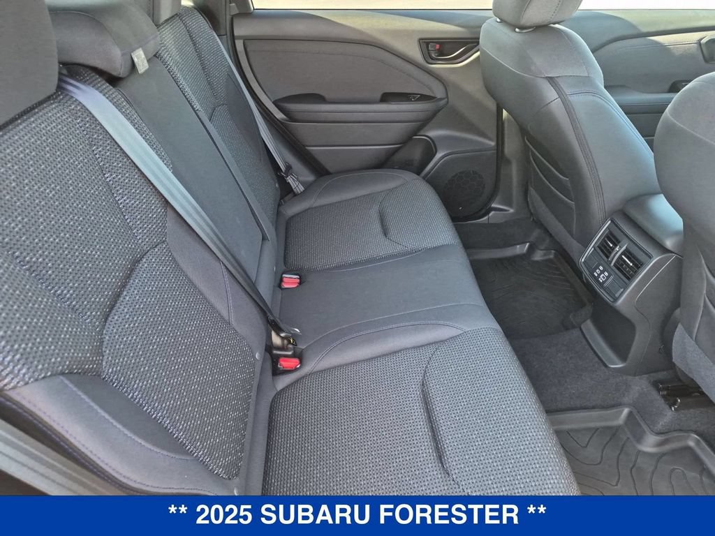 Used 2025 Subaru Forester Premium AWD/4WD image 29
