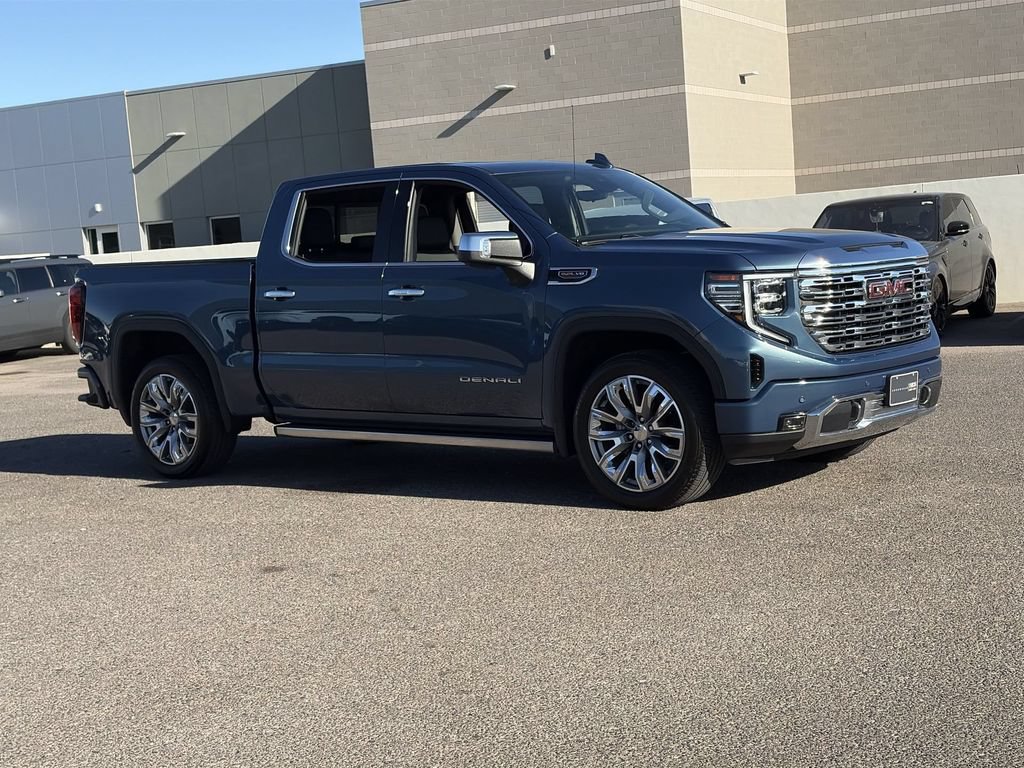 Used 2025 GMC Sierra 1500 Denali w/ Denali Reserve Package AWD/4WD image 5