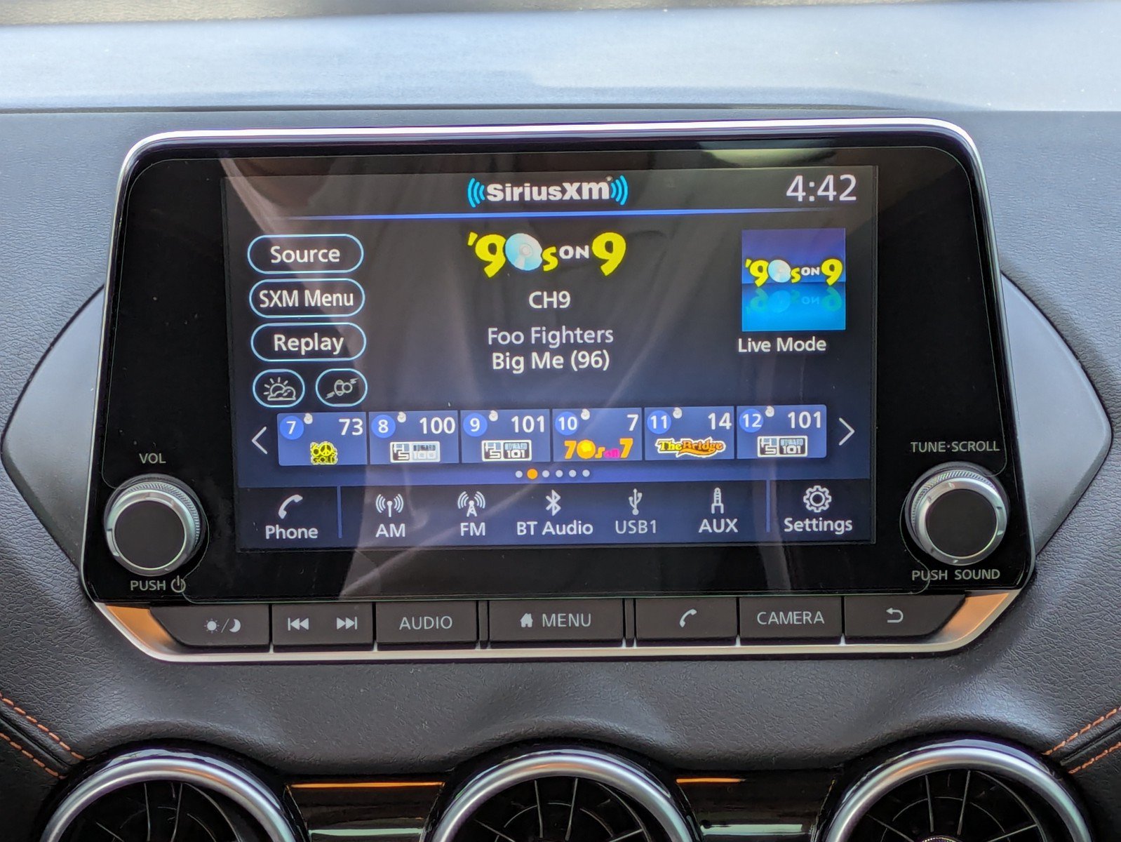 Used 2022 Nissan Sentra SR w/ SR Premium Package FWD image 14