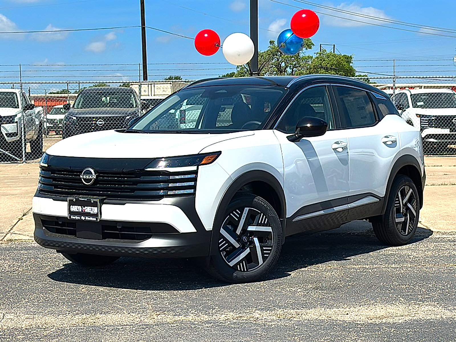 New 2026 Nissan Kicks SV w/ SV Premium Package image 2