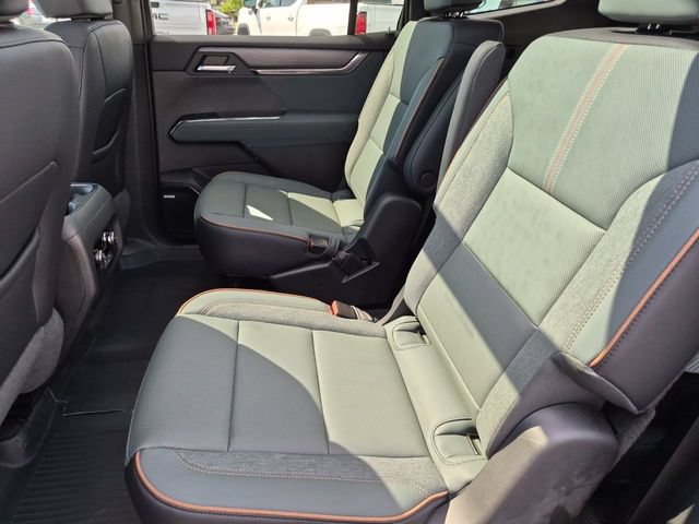 New 2026 GMC Acadia AT4 w/ LPO, Floor Liner Package AWD/4WD image 27