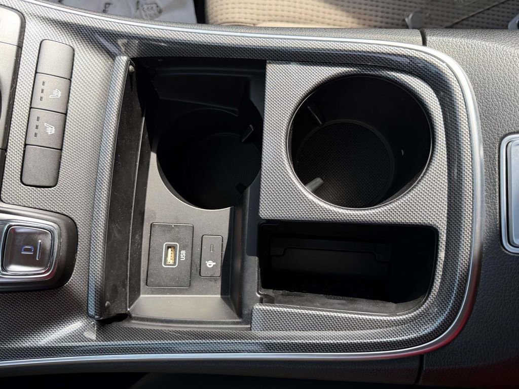 Certified 2023 Hyundai Santa Fe SEL image 25