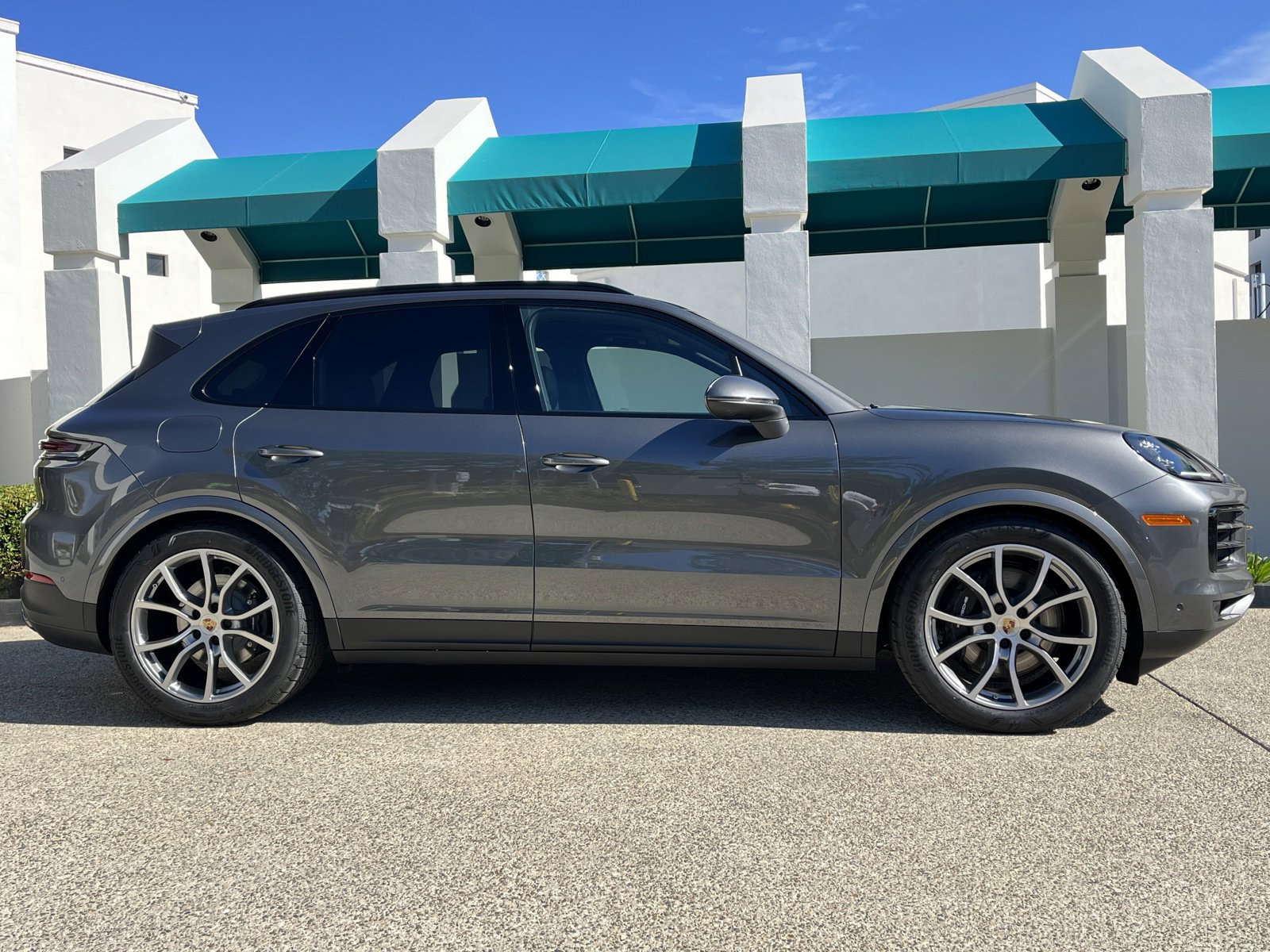 New 2025 Porsche Cayenne image 8