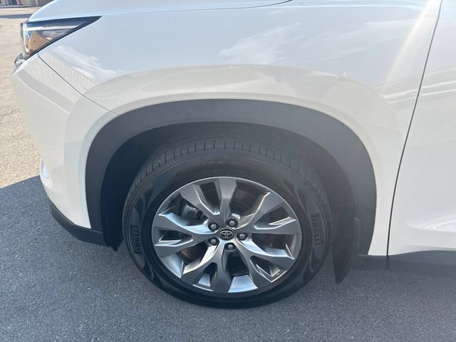 Used 2024 Toyota Grand Highlander AWD Hybrid image 10