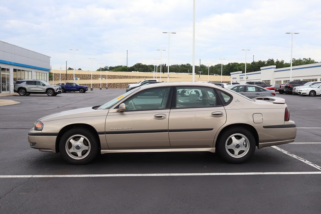 Used 2002 Chevrolet Impala LS w/ Preferred Equipment Group FWD image 9