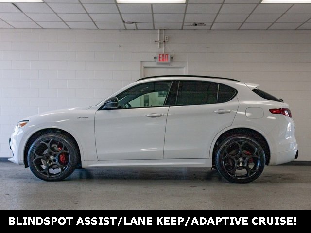 Used 2022 Alfa Romeo Stelvio Veloce image 4