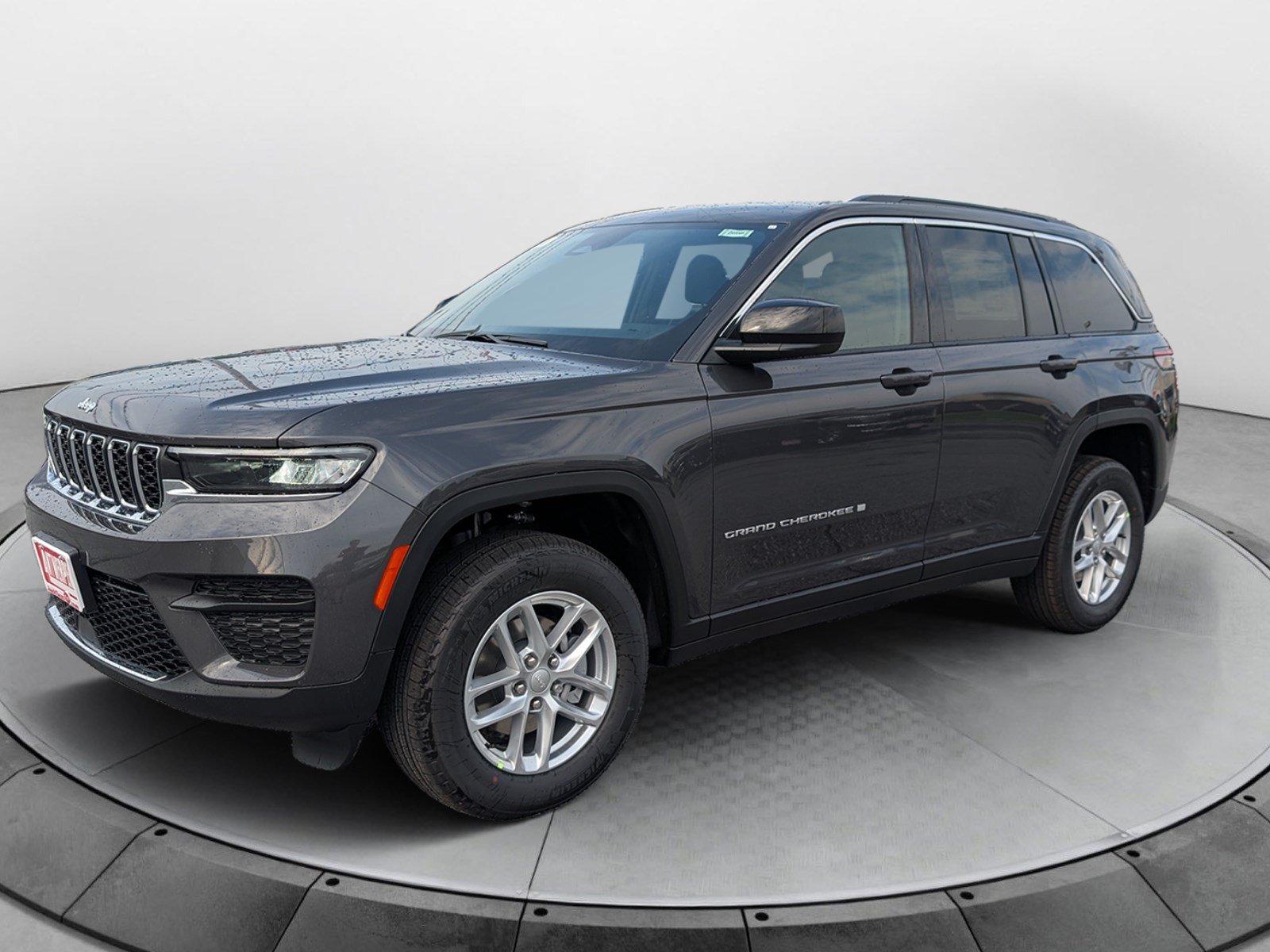 New 2026 Jeep Grand Cherokee Laredo AWD/4WD image 6