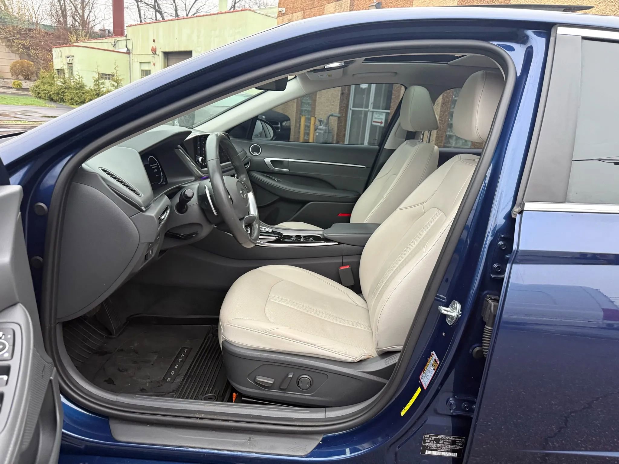 Used 2021 Hyundai Sonata Limited w/ Winter Weather Package image 26