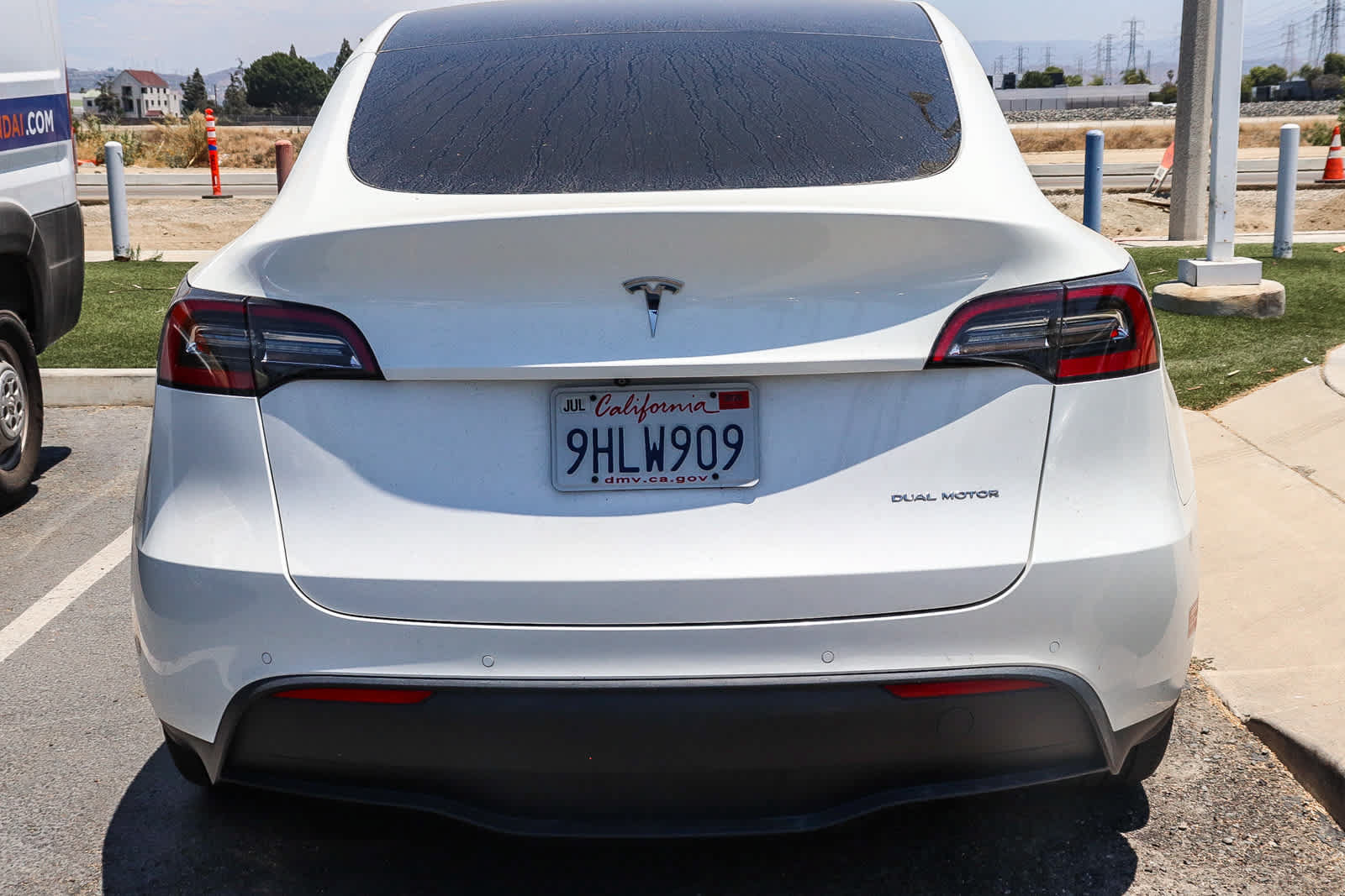 Used 2021 Tesla Model Y Long Range AWD/4WD image 9
