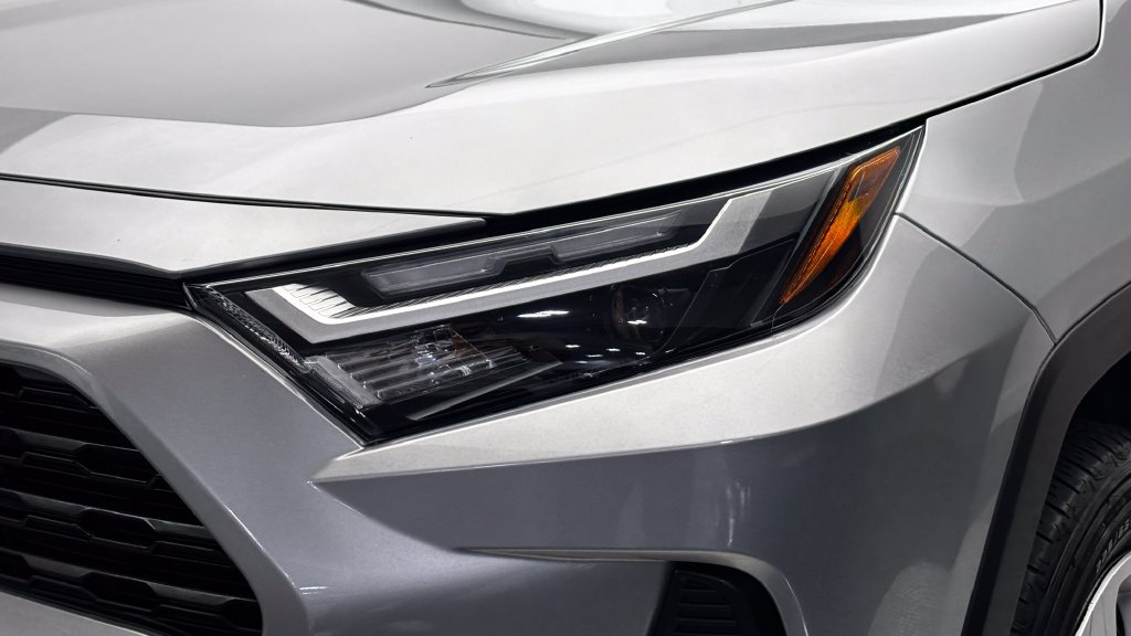 Certified 2025 Toyota RAV4 LE FWD image 3