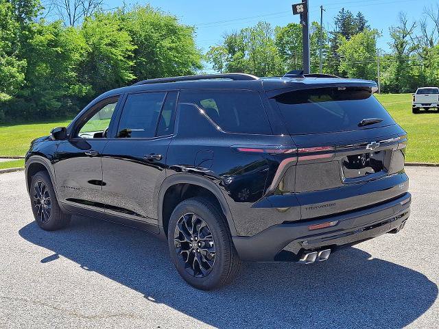 New 2026 Chevrolet Traverse LT w/ Midnight/Sport Edition FWD image 3