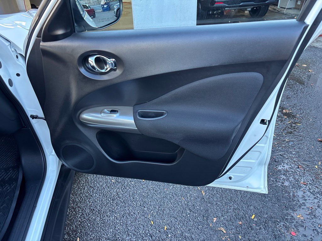 Used 2014 Nissan Juke S AWD/4WD image 25
