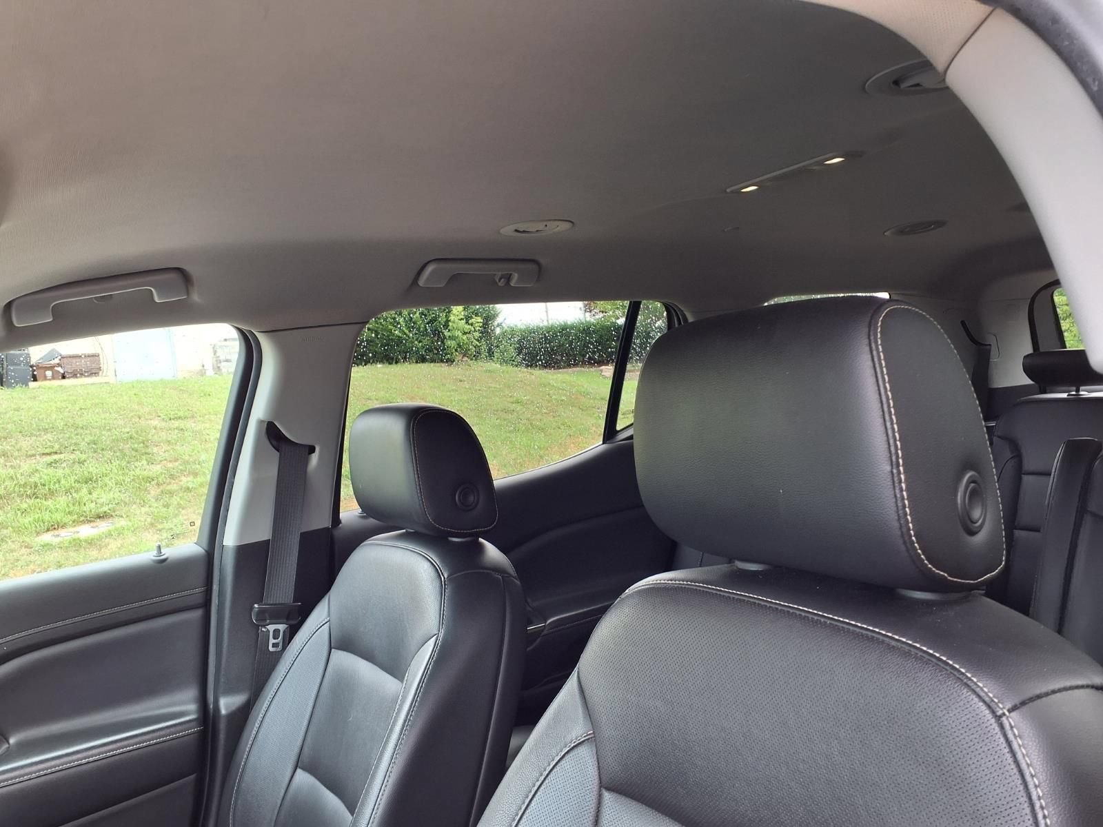 Used 2019 GMC Acadia SLT AWD/4WD image 18