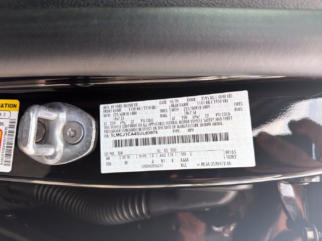 Certified 2025 Lincoln Corsair FWD image 32