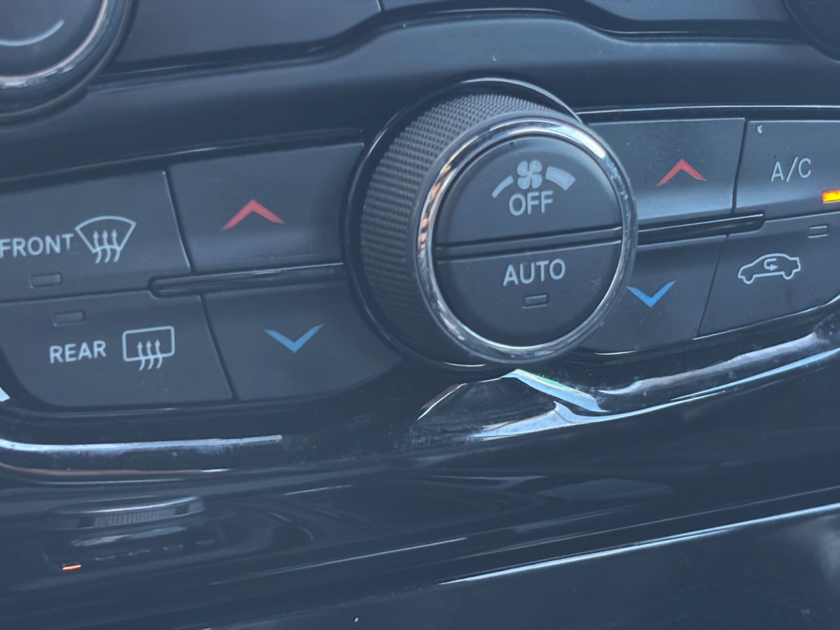 Used 2021 Chrysler 300 S image 4