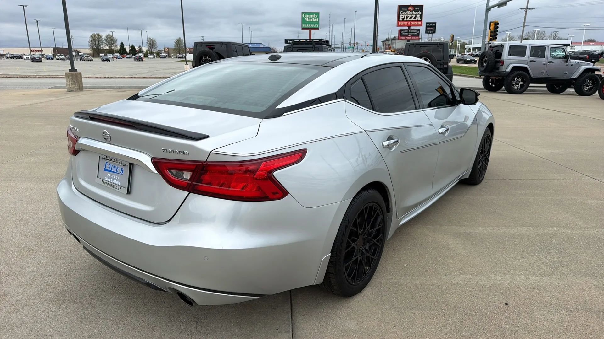 Used 2018 Nissan Maxima Platinum image 15