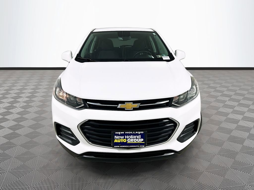 Used 2020 Chevrolet Trax LS w/ Tint and Cruise Package AWD/4WD image 2
