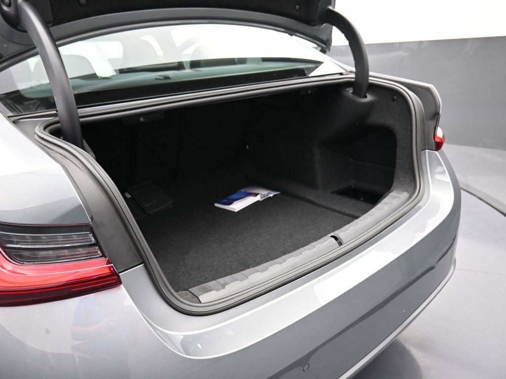 Used 2025 BMW 330i xDrive Sedan image 17