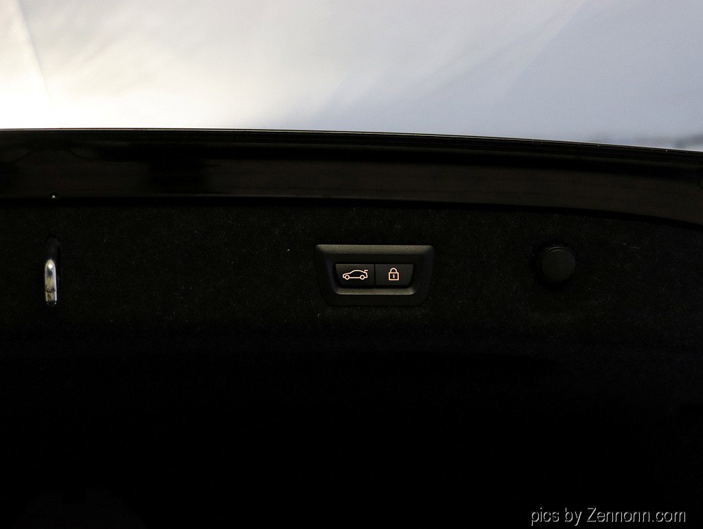 Certified 2023 BMW 530i xDrive w/ Premium Package image 29