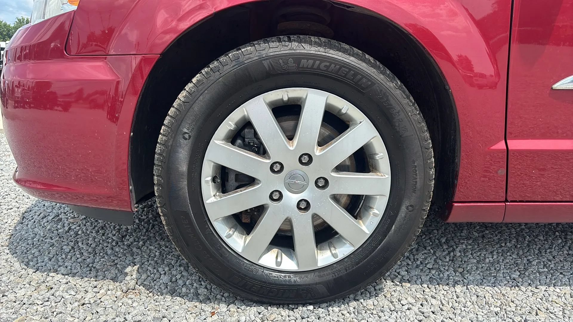 Used 2016 Chrysler Town & Country Touring w/ Driver Convenience Group FWD image 12