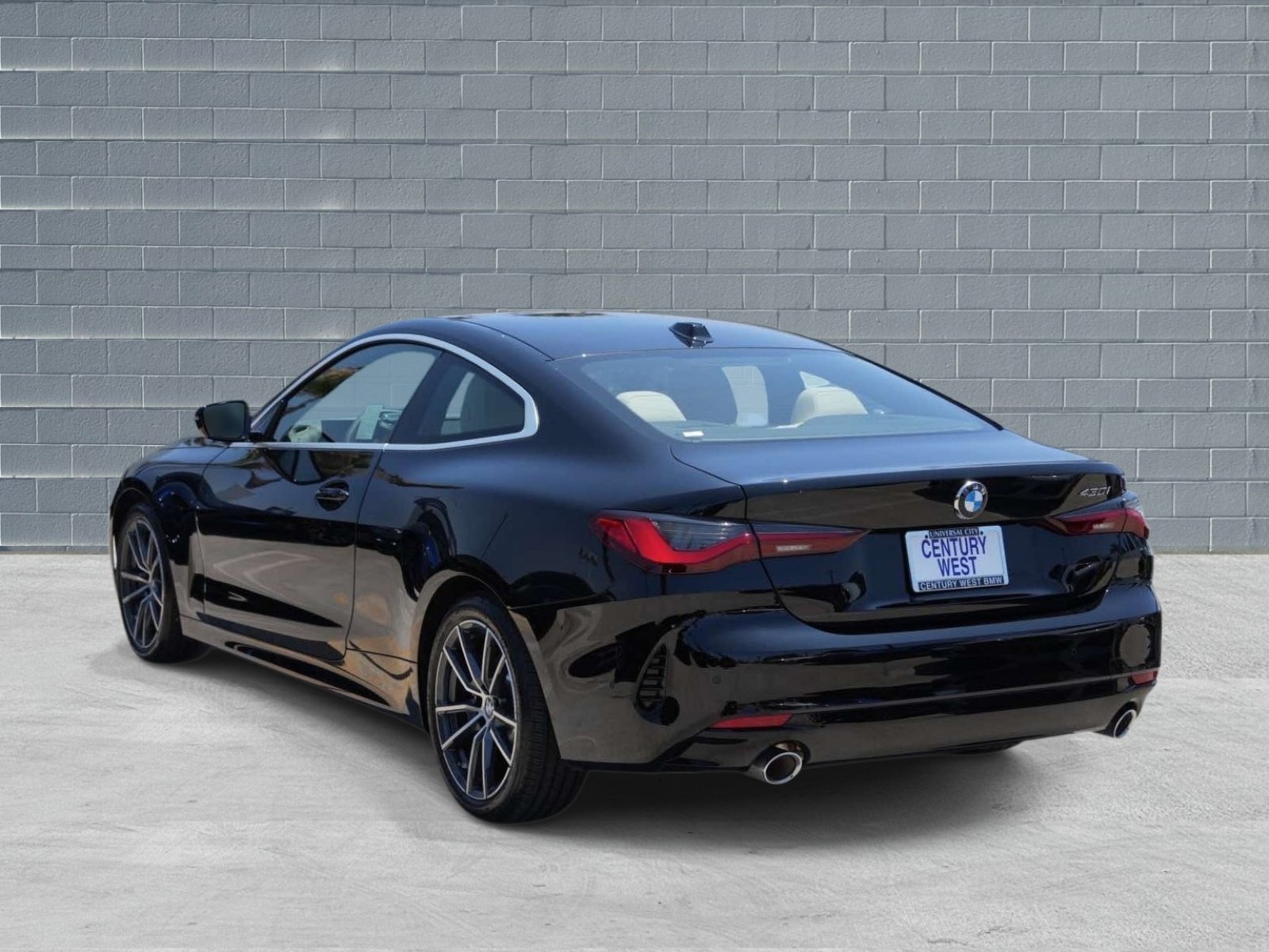 Used 2026 BMW 430i Coupe w/ Parking Assistance Package RWD image 3