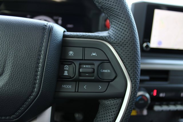 Used 2025 Toyota Tacoma Limited image 20