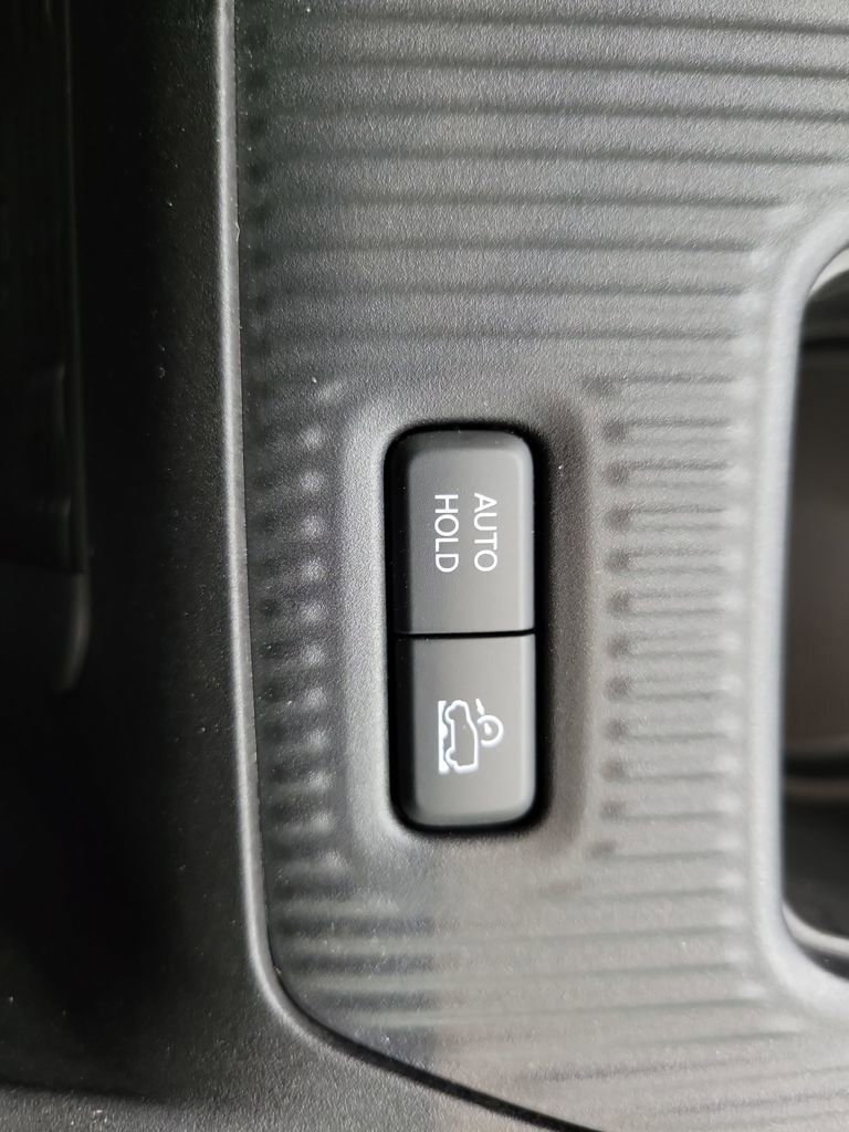 New 2026 Jeep Cherokee Limited image 18