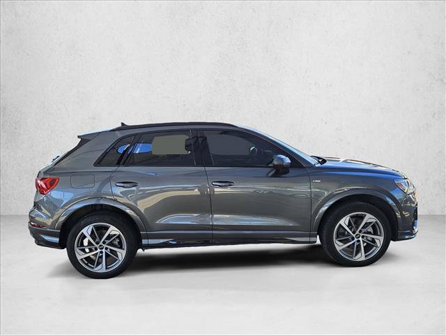 Certified 2025 Audi Q3 2.0T Premium AWD/4WD image 4