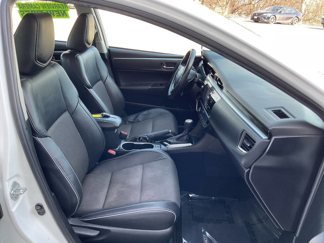 Used 2016 Toyota Corolla S image 37