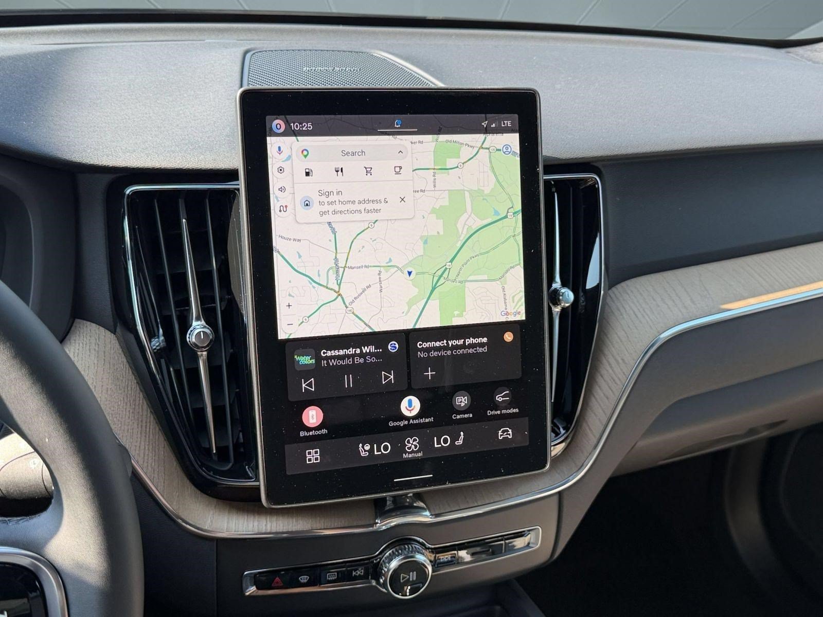 New 2027 Volvo XC60 B5 Plus AWD/4WD image 18