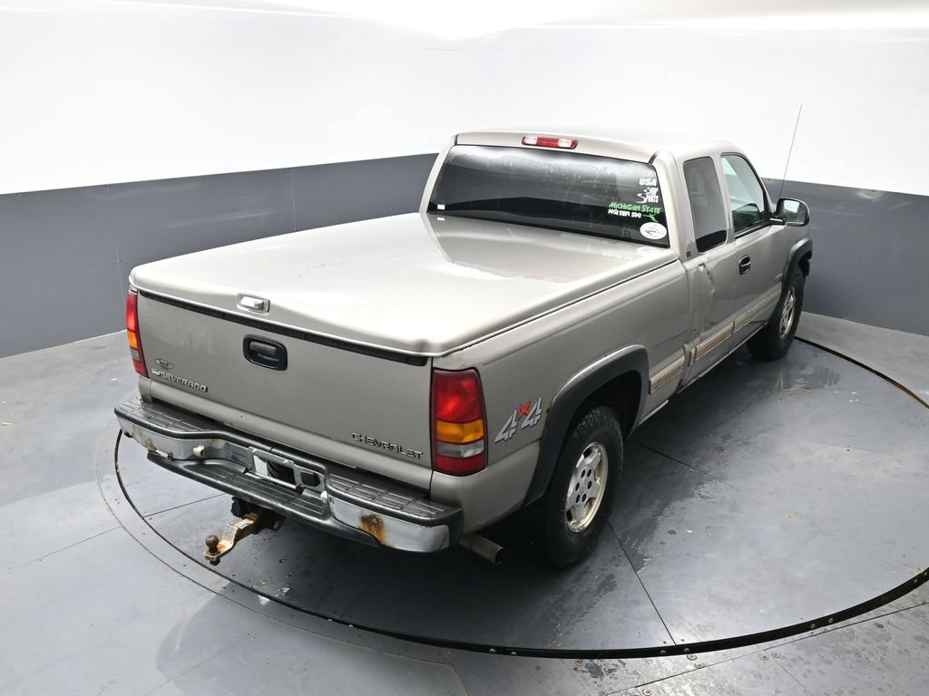 Used 2001 Chevrolet Silverado 1500 LS w/ Firm Ride Suspension Pkg AWD/4WD image 12