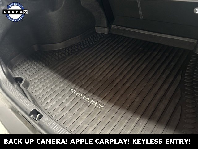 Used 2019 Toyota Camry LE image 9