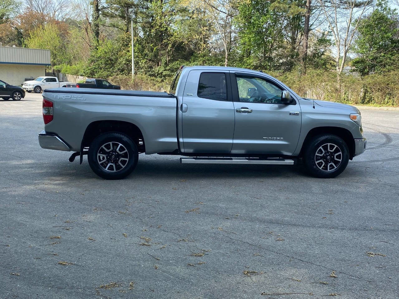 Used 2014 Toyota Tundra SR5 w/ SR5 Upgrade Package image 4