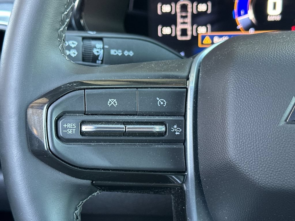 Used 2025 Chevrolet Colorado LT w/ Advanced Trailering Package RWD image 27