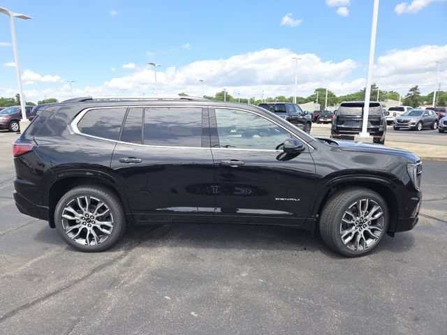 New 2026 GMC Acadia Denali Ultimate w/ LPO, Floor Liner Package AWD/4WD image 26