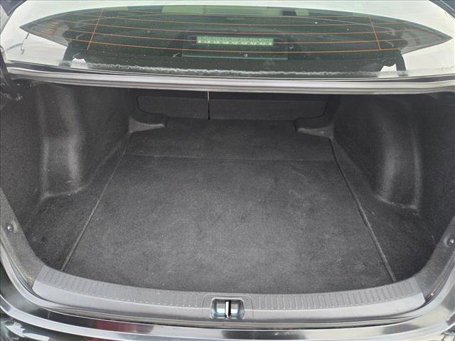 Used 2022 Toyota Corolla LE image 6