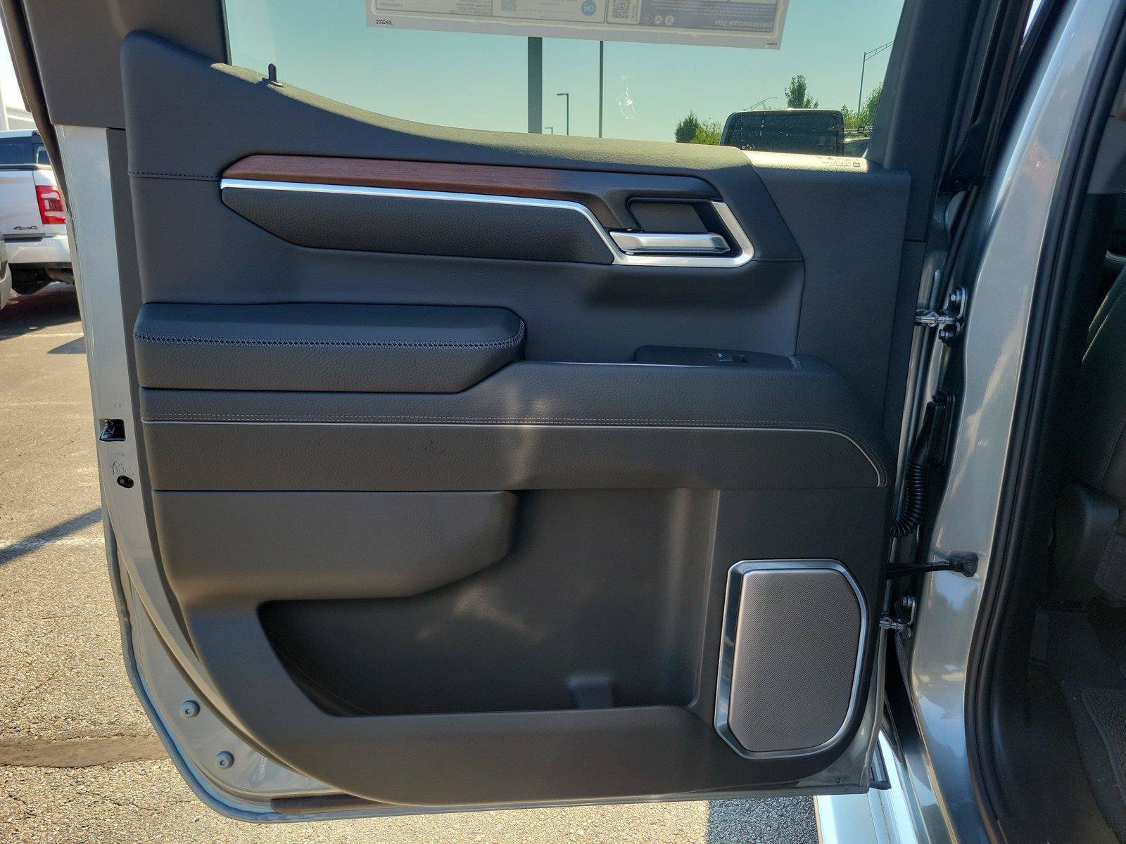 New 2026 GMC Sierra 1500 Denali w/ Technology Package AWD/4WD image 14