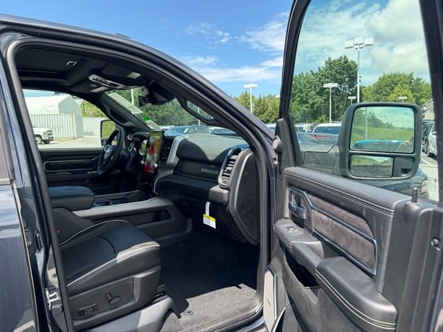 New 2026 RAM 2500 Laramie AWD/4WD image 29