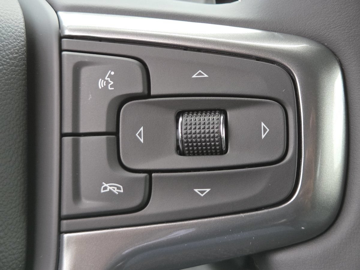 New 2026 Chevrolet Silverado 1500 LT Trail Boss w/ Dark Appearance Package AWD/4WD image 32